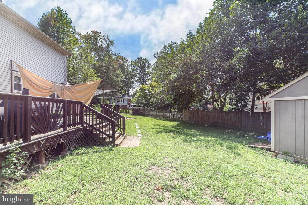 6009 COLLIER DRIVE