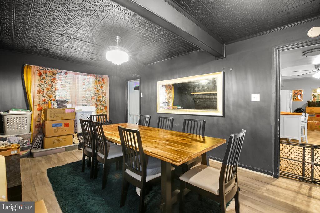 6009 COLLIER DRIVE