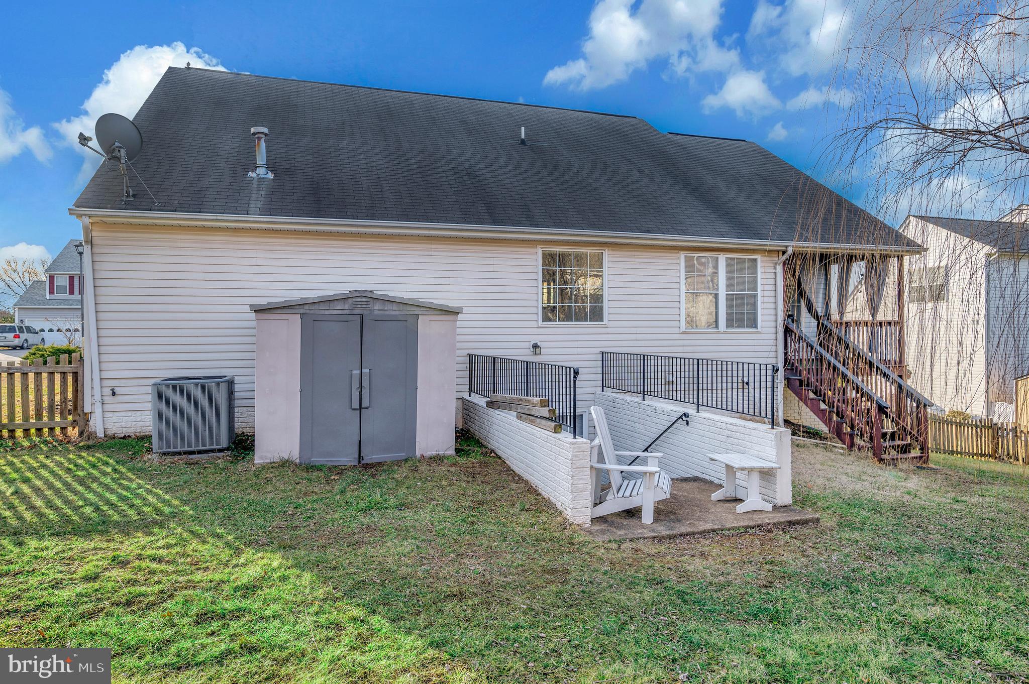 9807 MINUTEMAN COURT