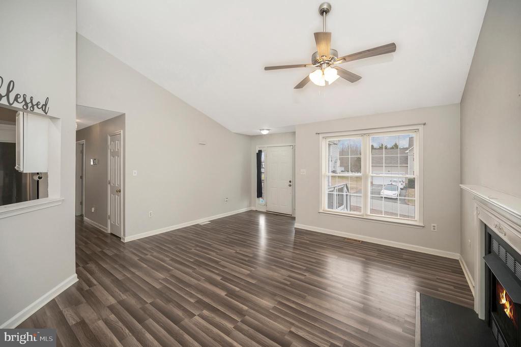 9807 MINUTEMAN COURT