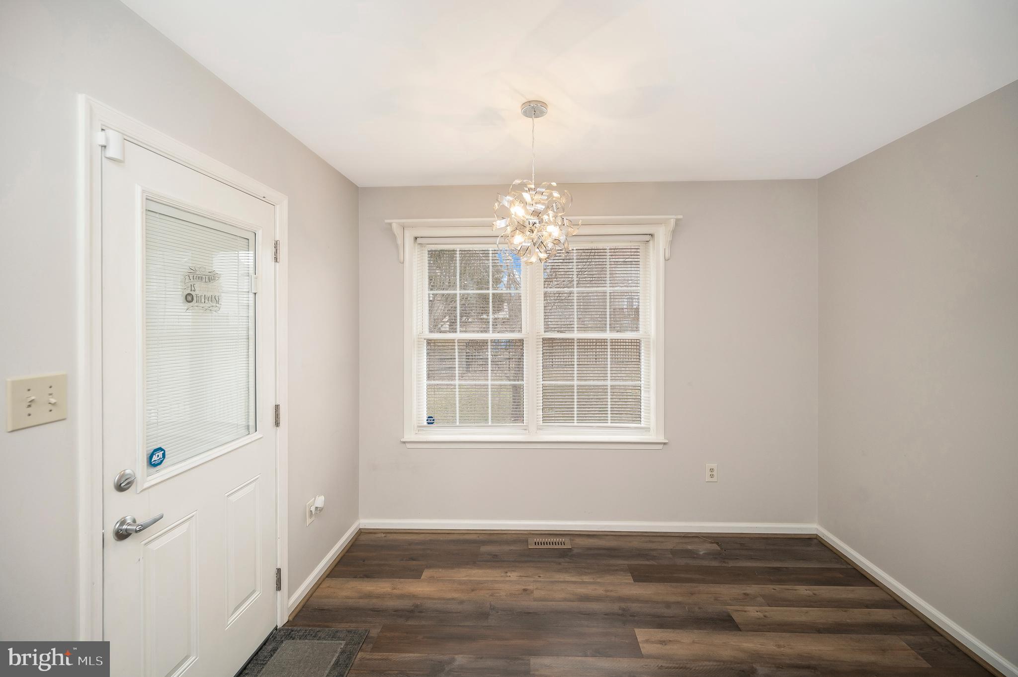 9807 MINUTEMAN COURT