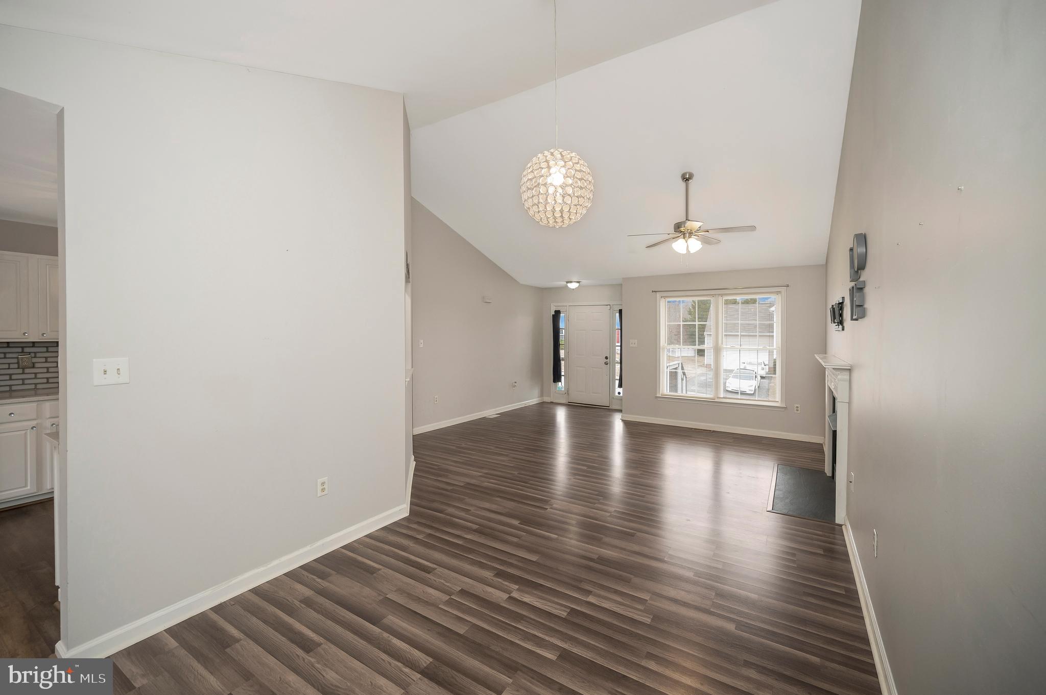 9807 MINUTEMAN COURT