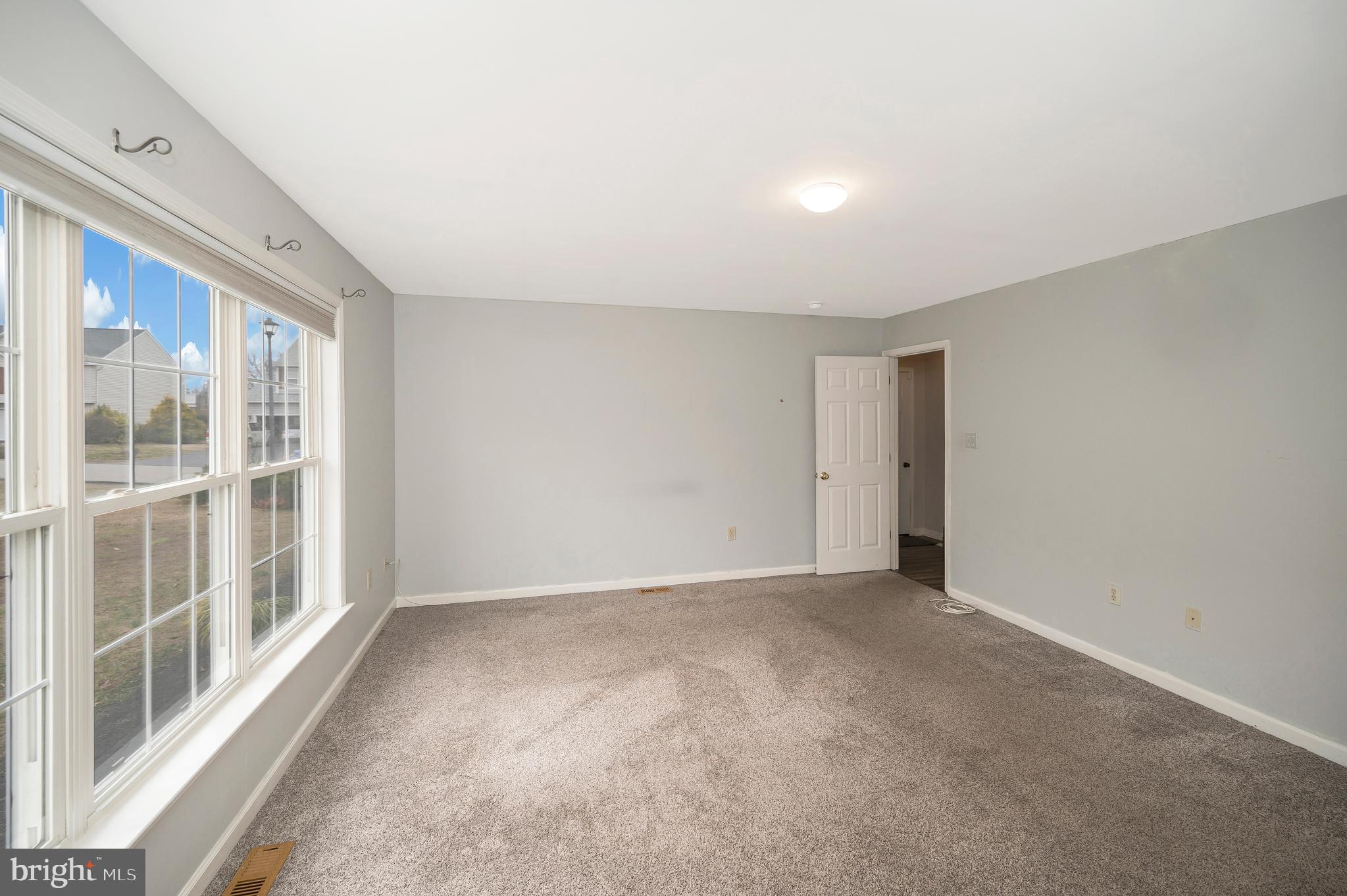 9807 MINUTEMAN COURT