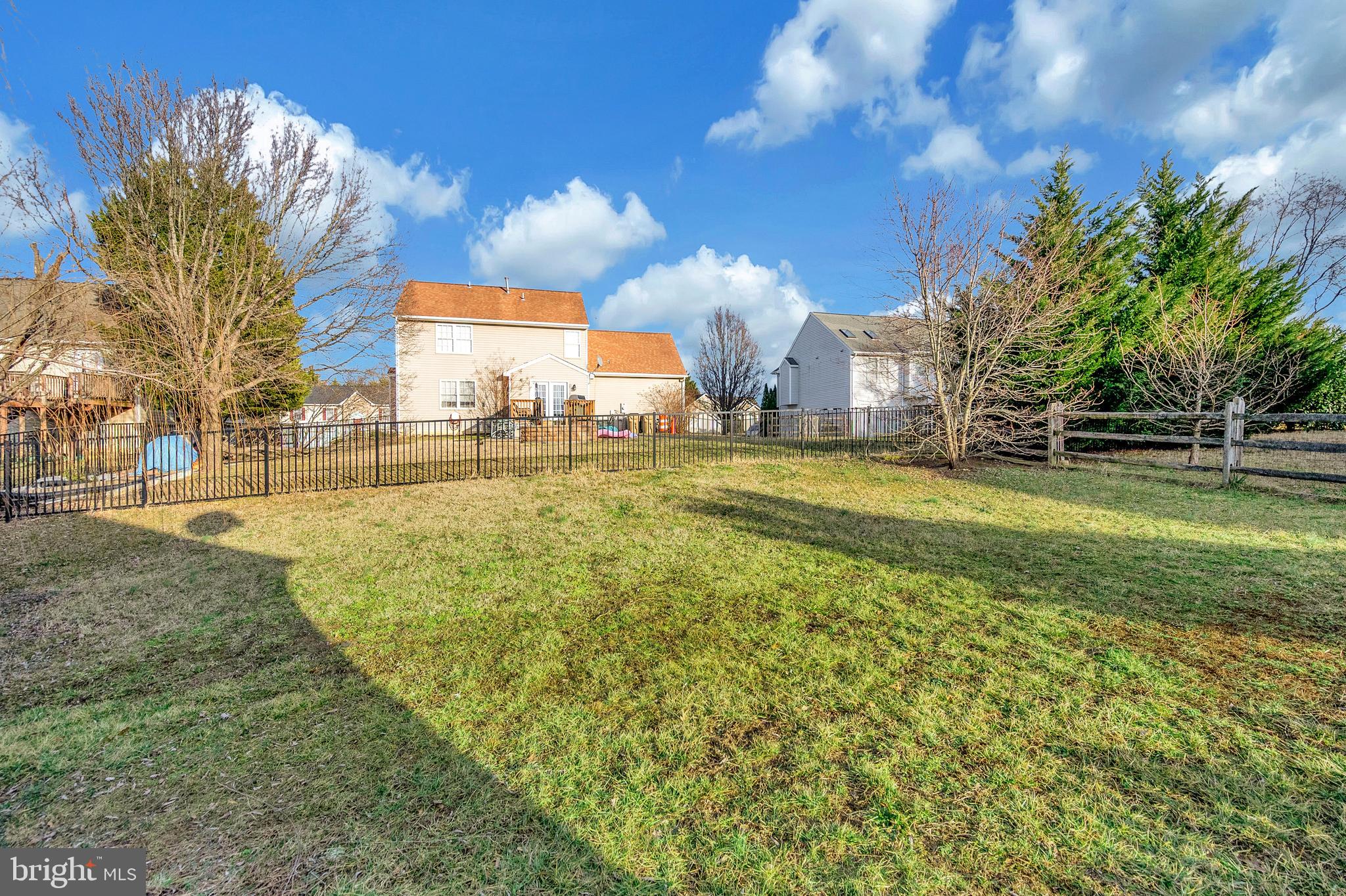 9807 MINUTEMAN COURT