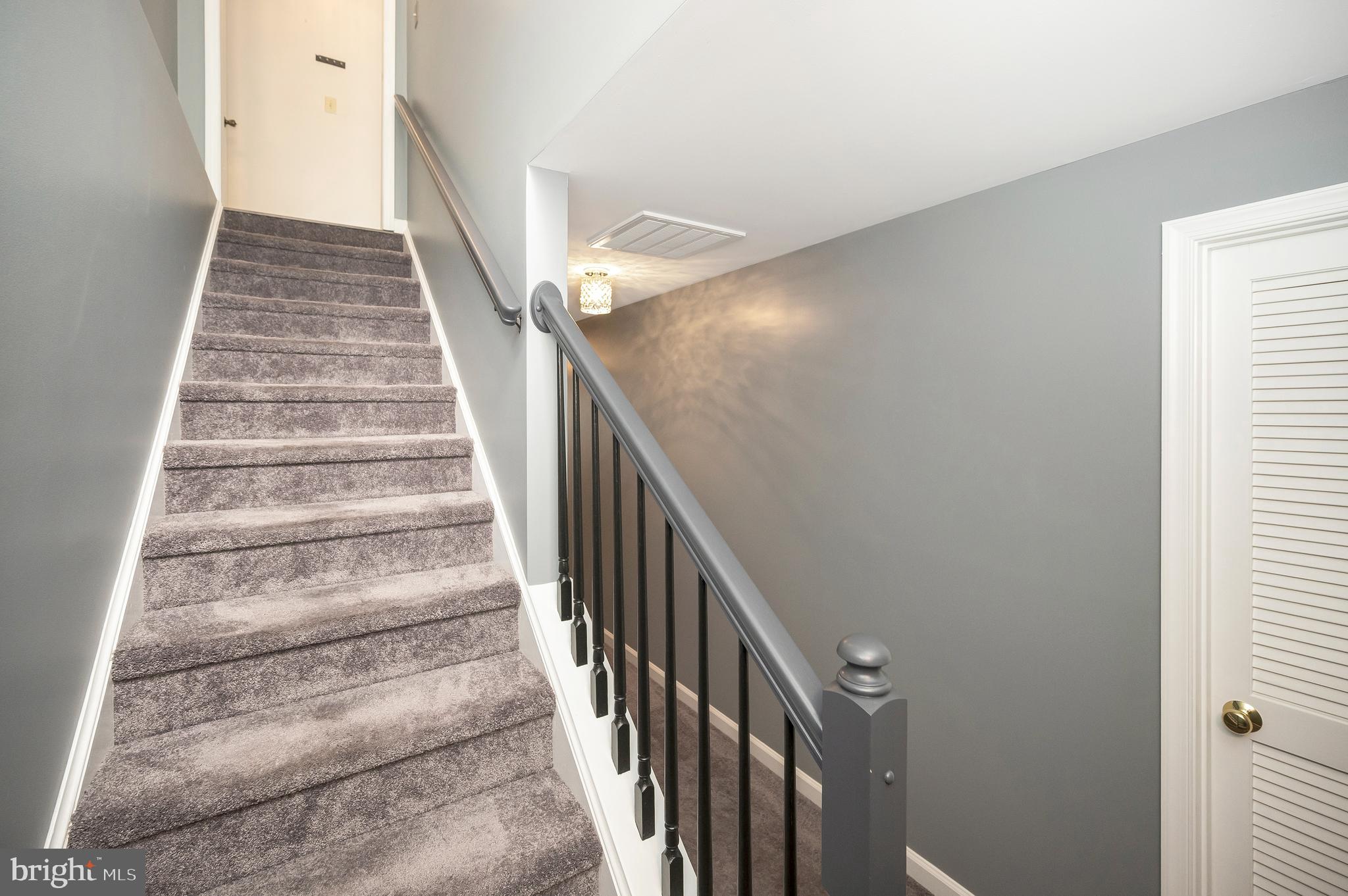 9807 MINUTEMAN COURT