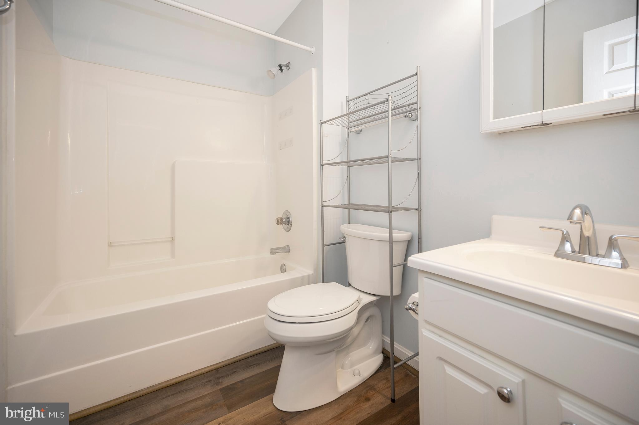 9807 MINUTEMAN COURT