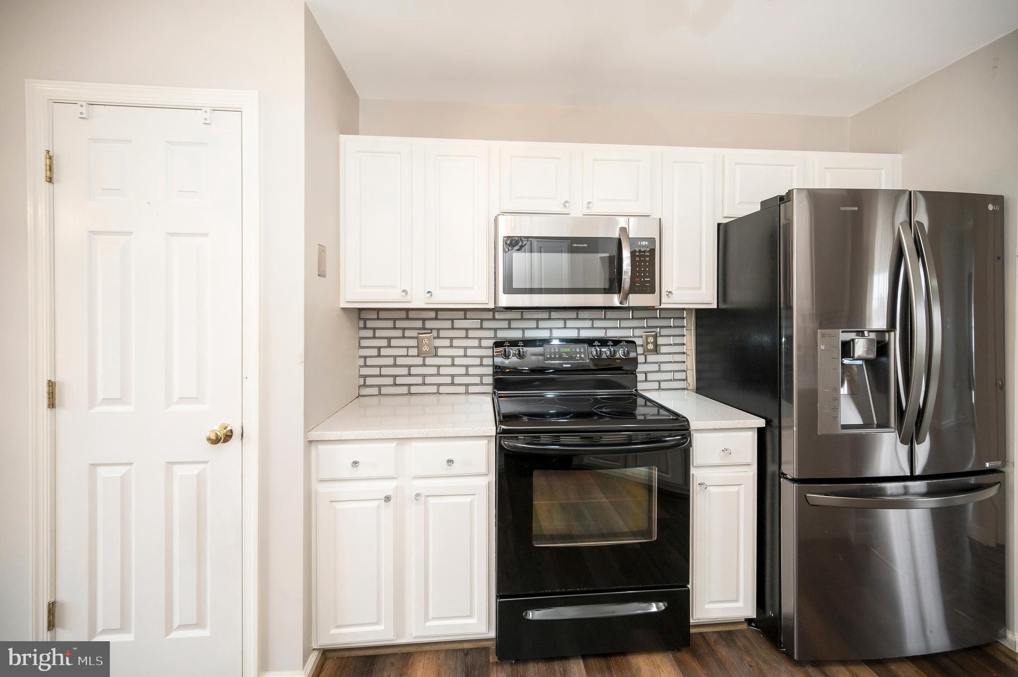 9807 MINUTEMAN COURT