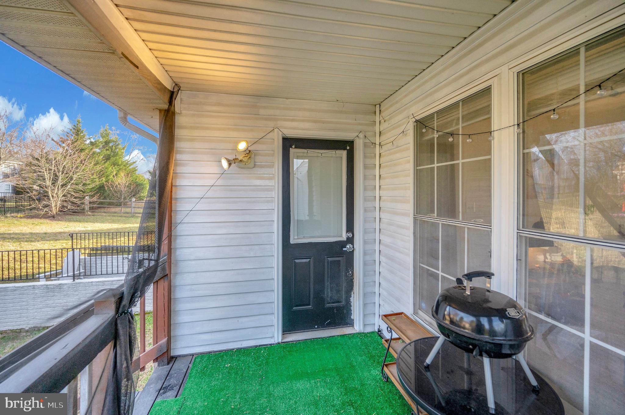 9807 MINUTEMAN COURT