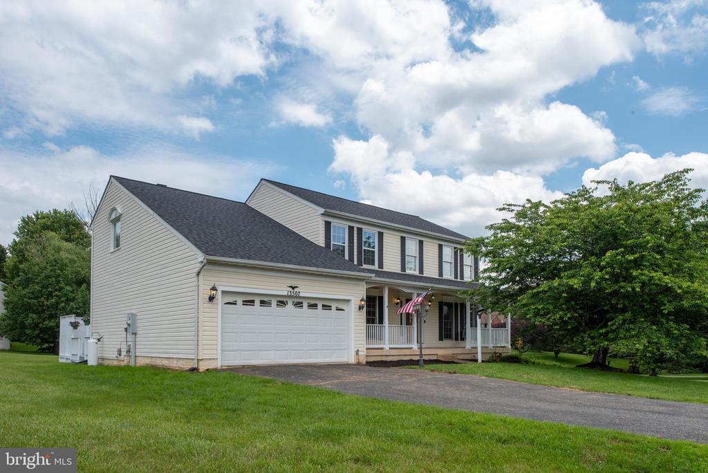 13507 FOX CHASE LANE