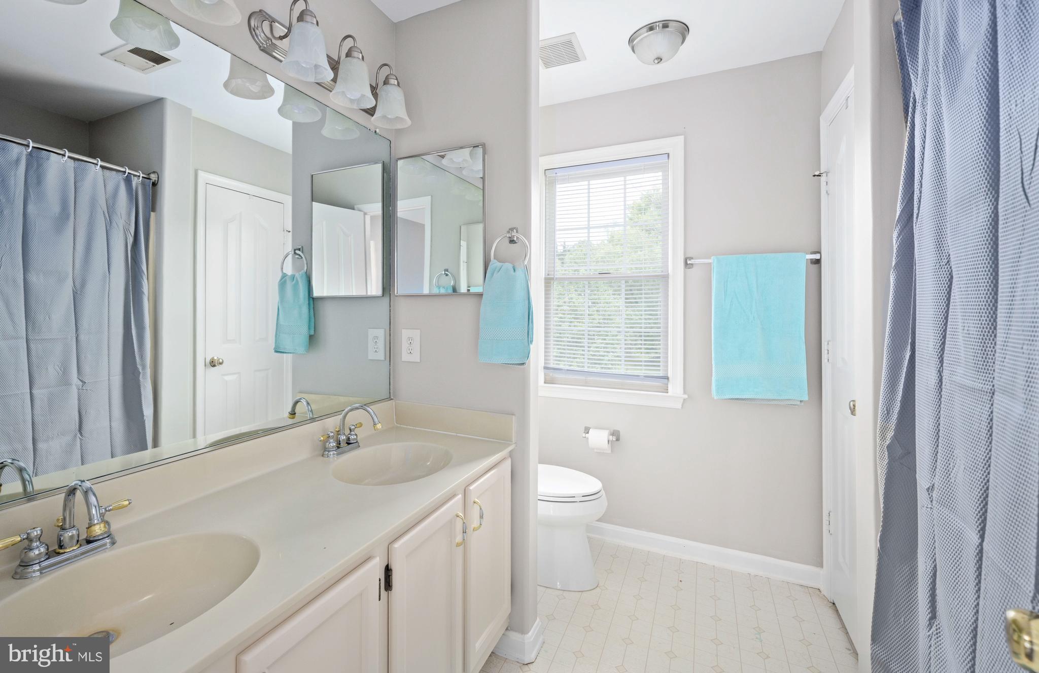 13507 FOX CHASE LANE