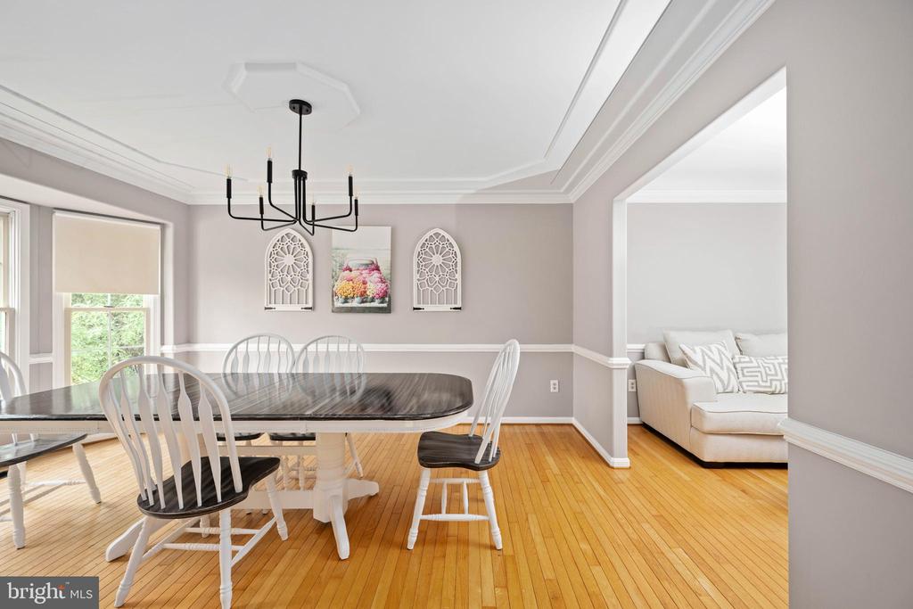 13507 FOX CHASE LANE