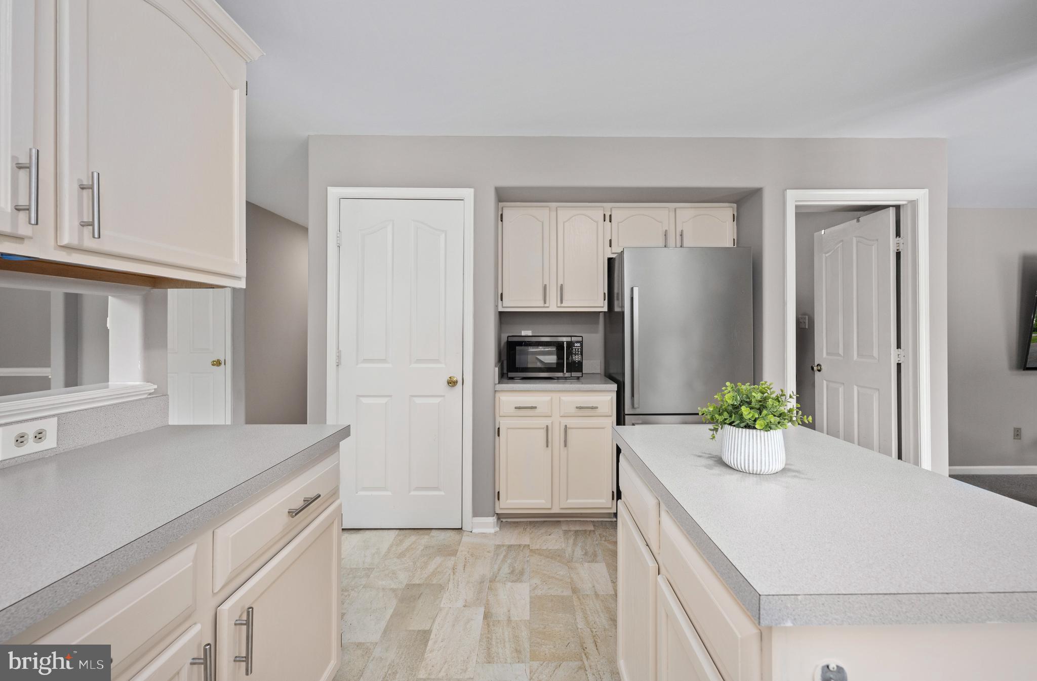 13507 FOX CHASE LANE