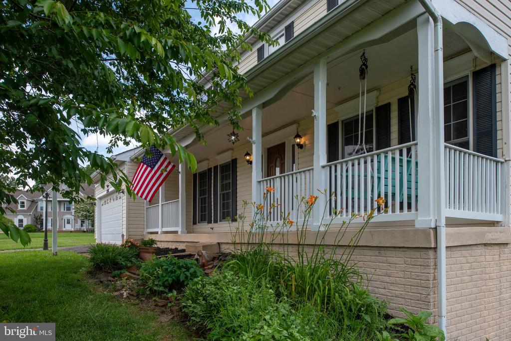 13507 FOX CHASE LANE