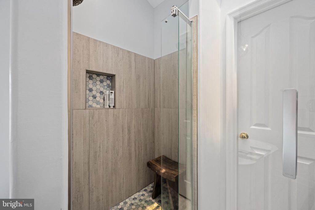 13507 FOX CHASE LANE