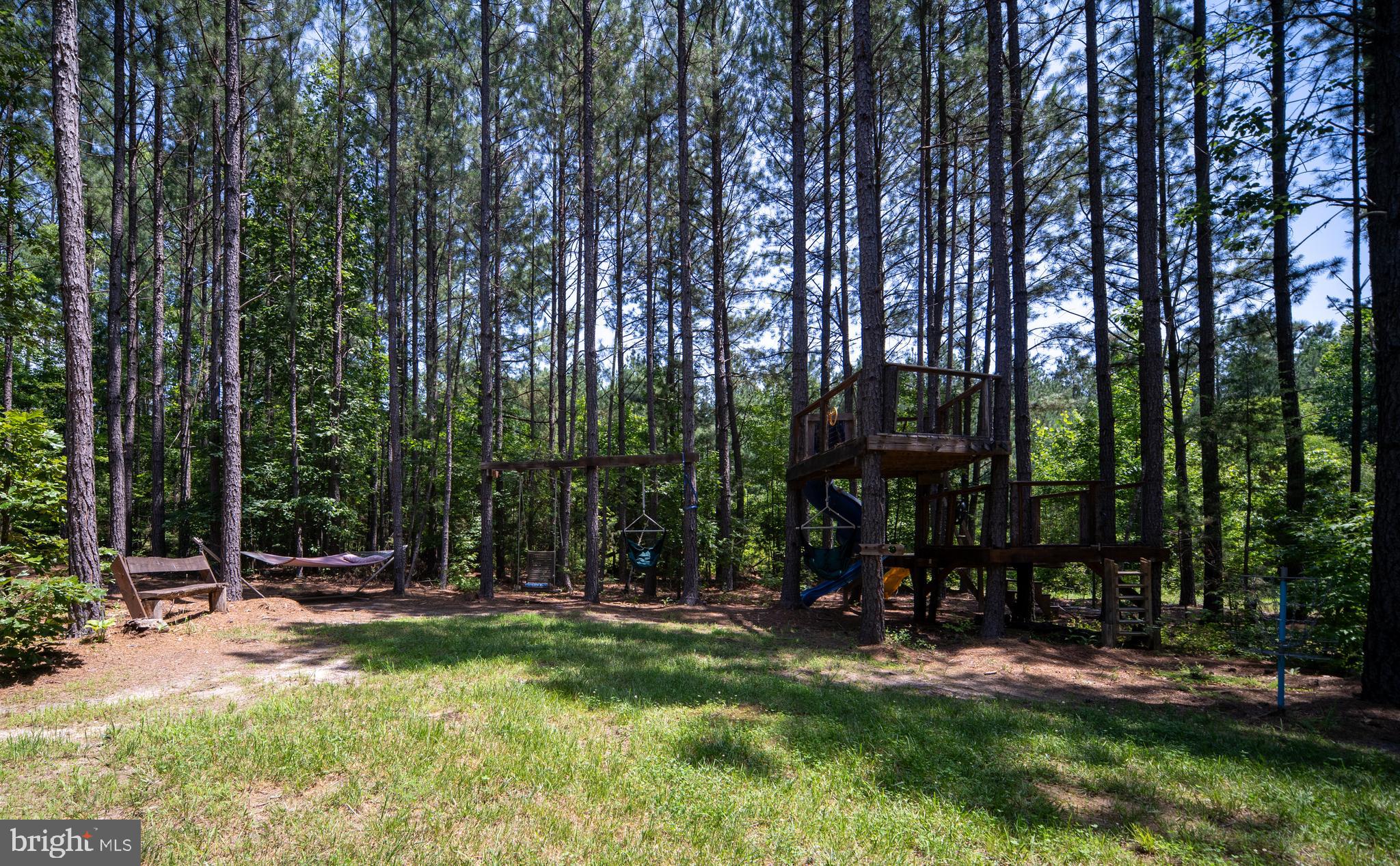 4909 DORCHESTER COURT