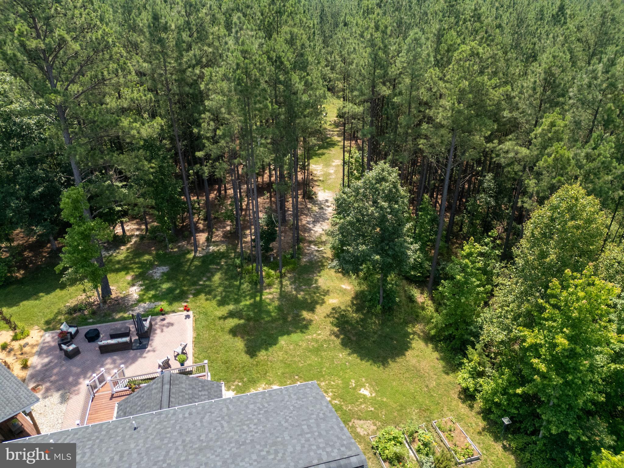 4909 DORCHESTER COURT