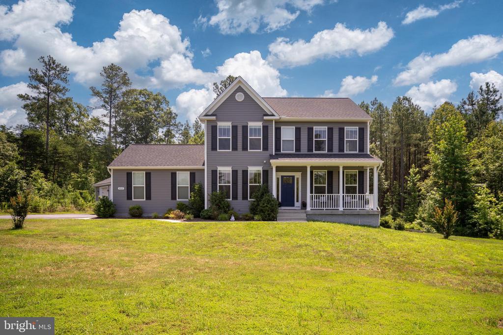 4909 DORCHESTER COURT