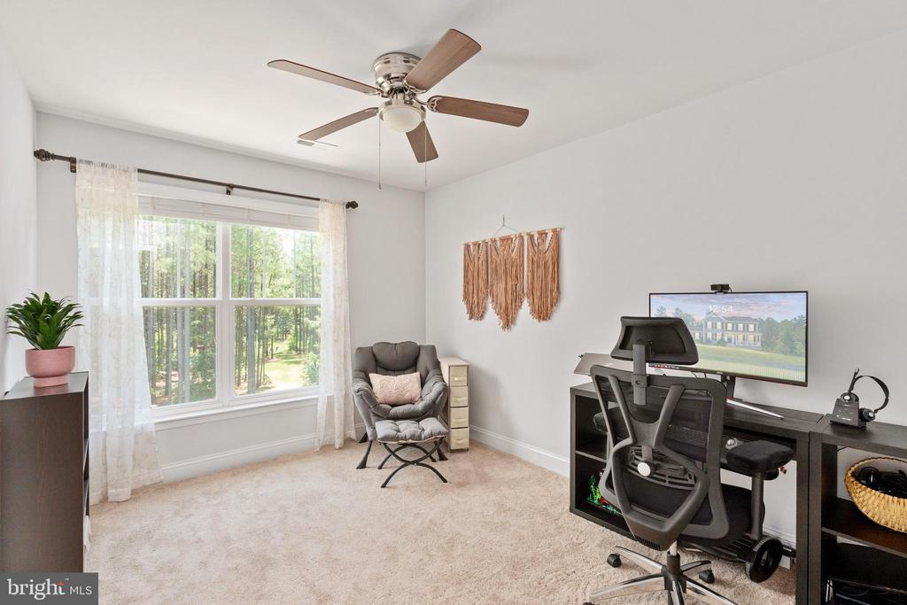 4909 DORCHESTER COURT