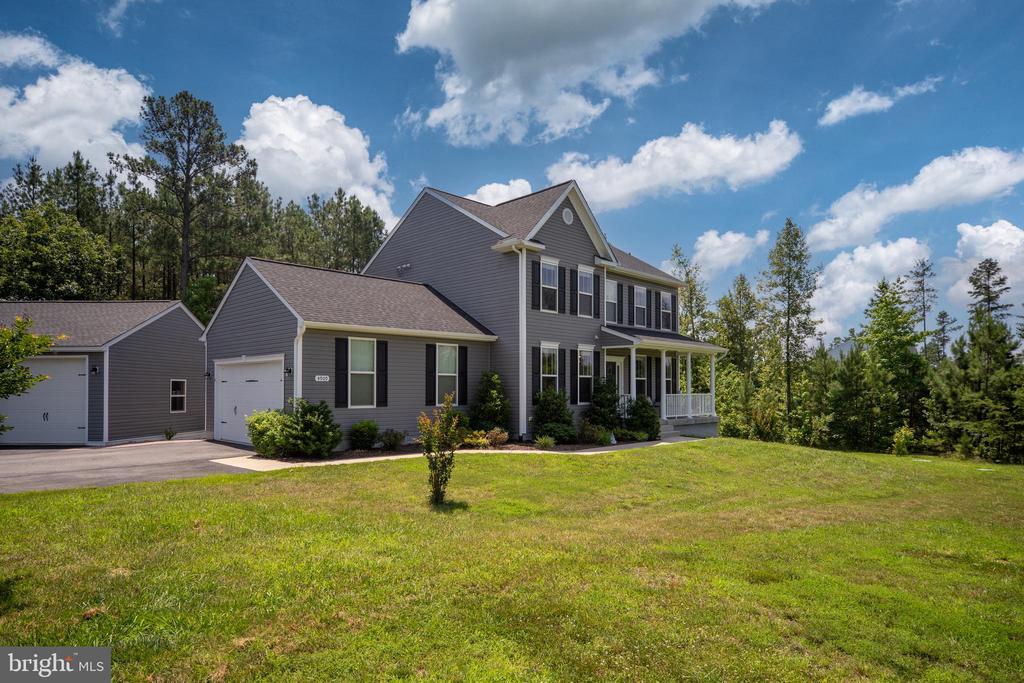 4909 DORCHESTER COURT