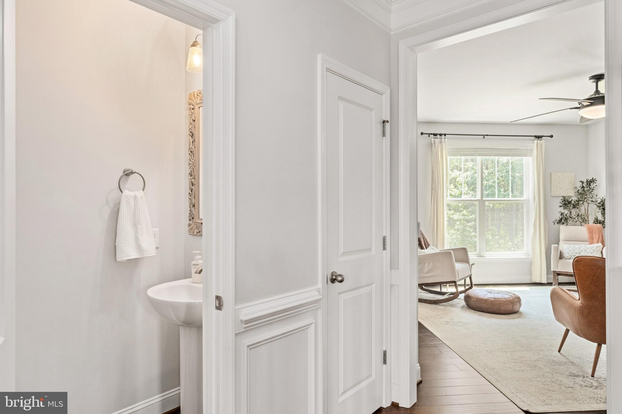 4909 DORCHESTER COURT