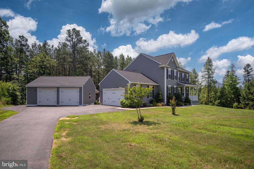 4909 DORCHESTER COURT
