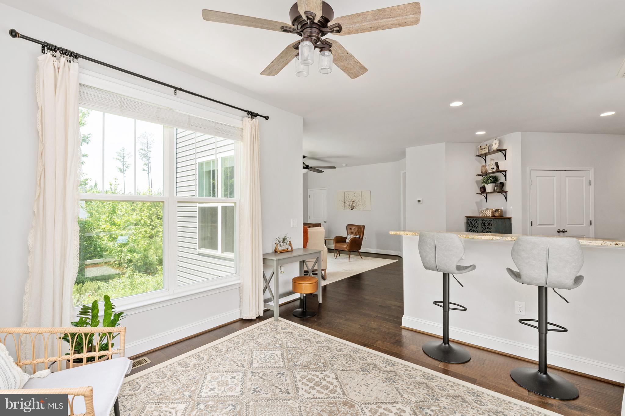 4909 DORCHESTER COURT