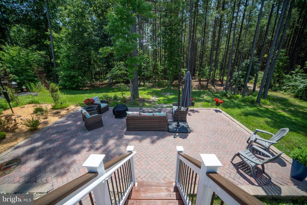 4909 DORCHESTER COURT