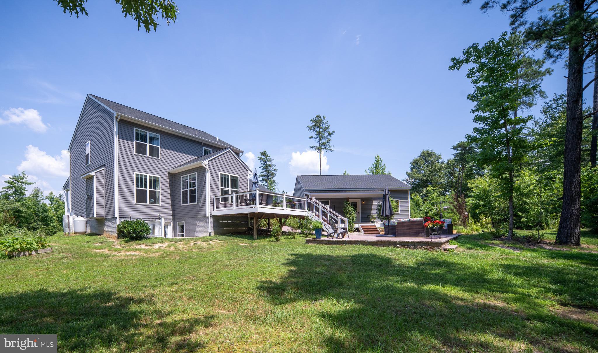 4909 DORCHESTER COURT