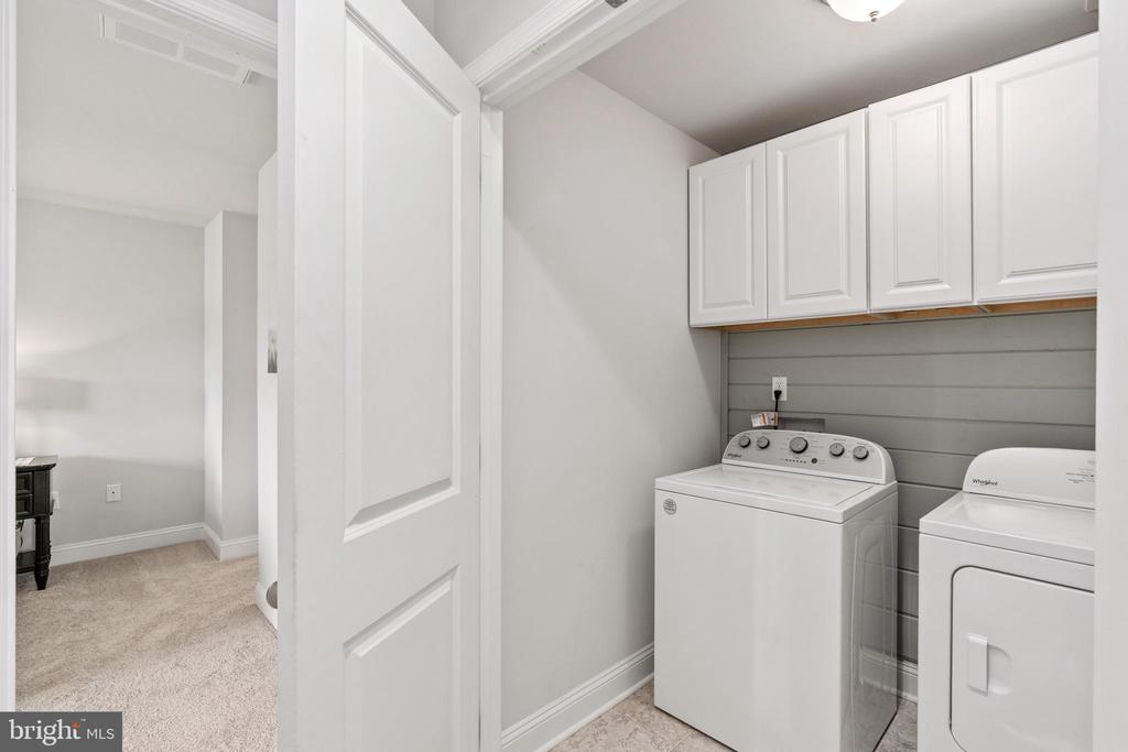 4909 DORCHESTER COURT