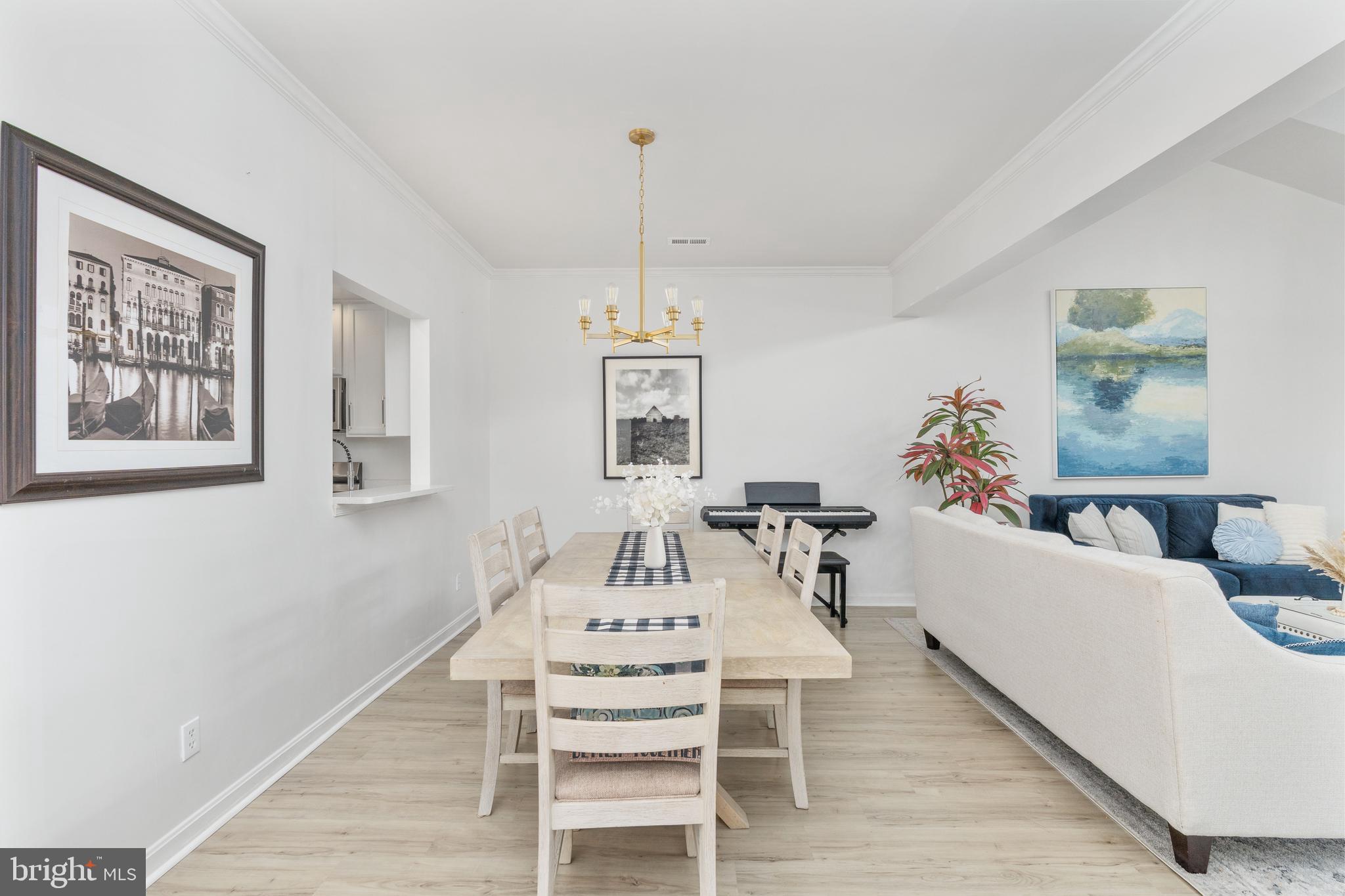 11211 SILVERSMITH LANE