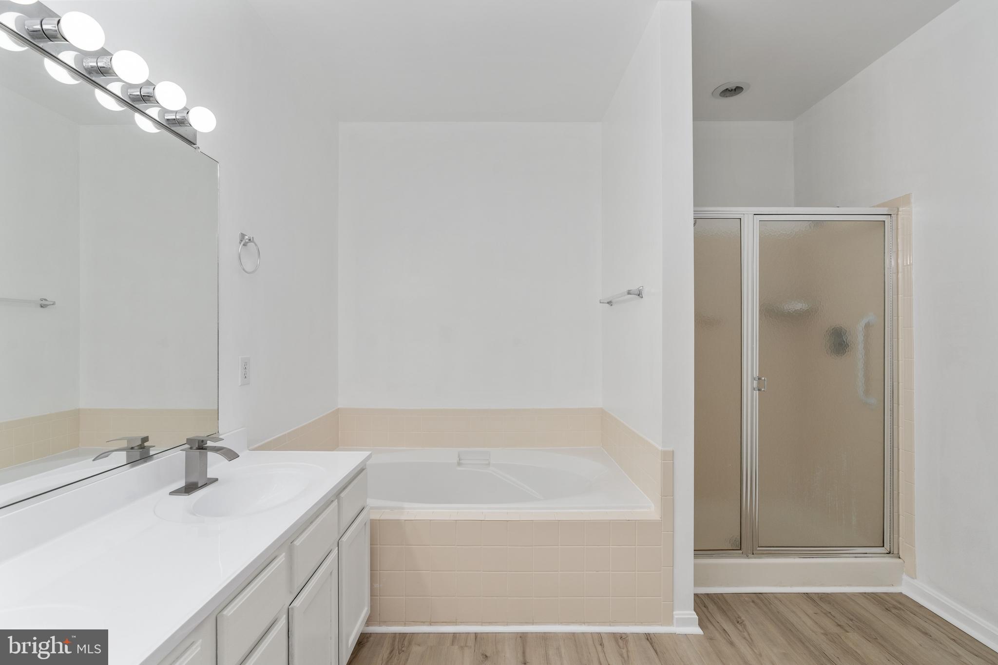 11211 SILVERSMITH LANE