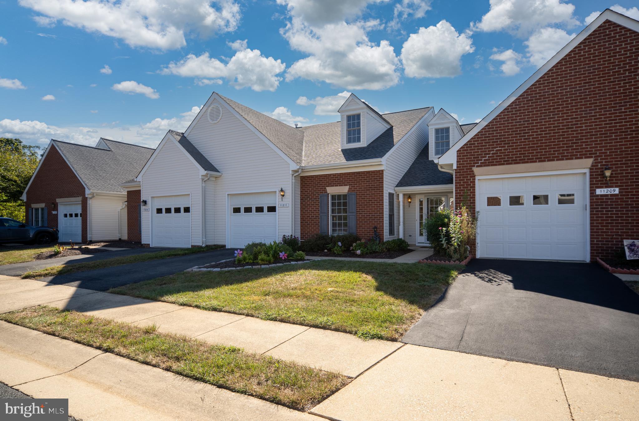 11211 SILVERSMITH LANE