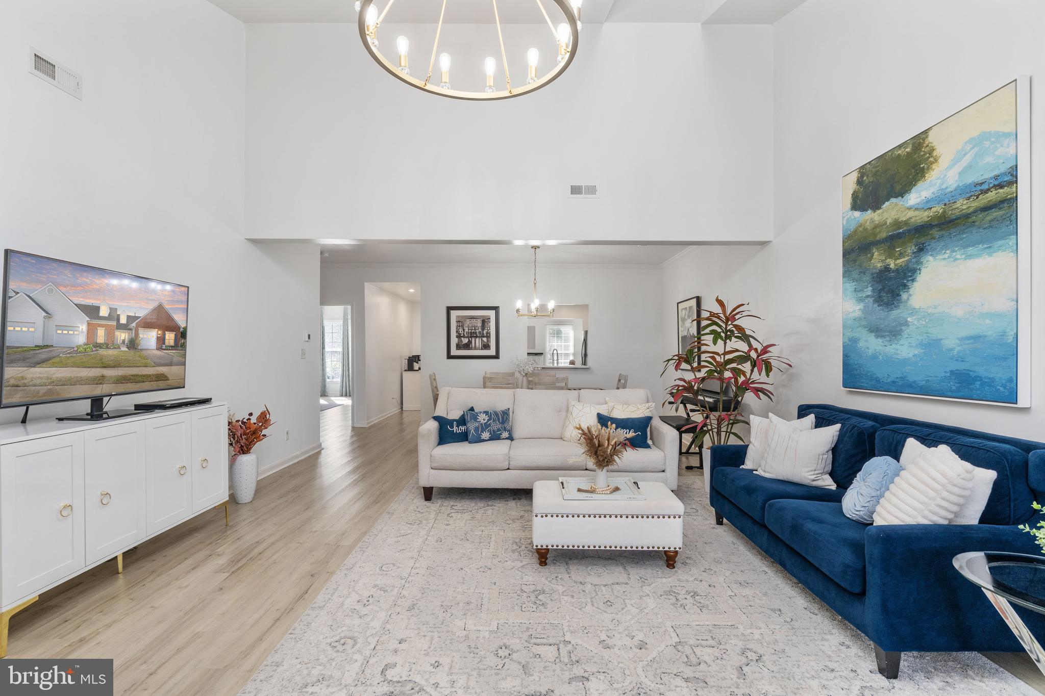 11211 SILVERSMITH LANE