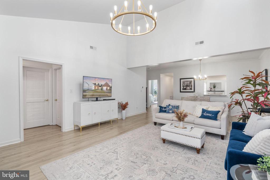 11211 SILVERSMITH LANE