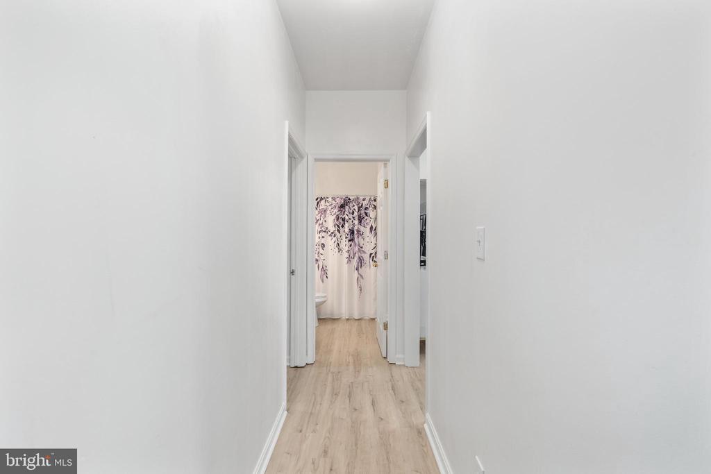 11211 SILVERSMITH LANE