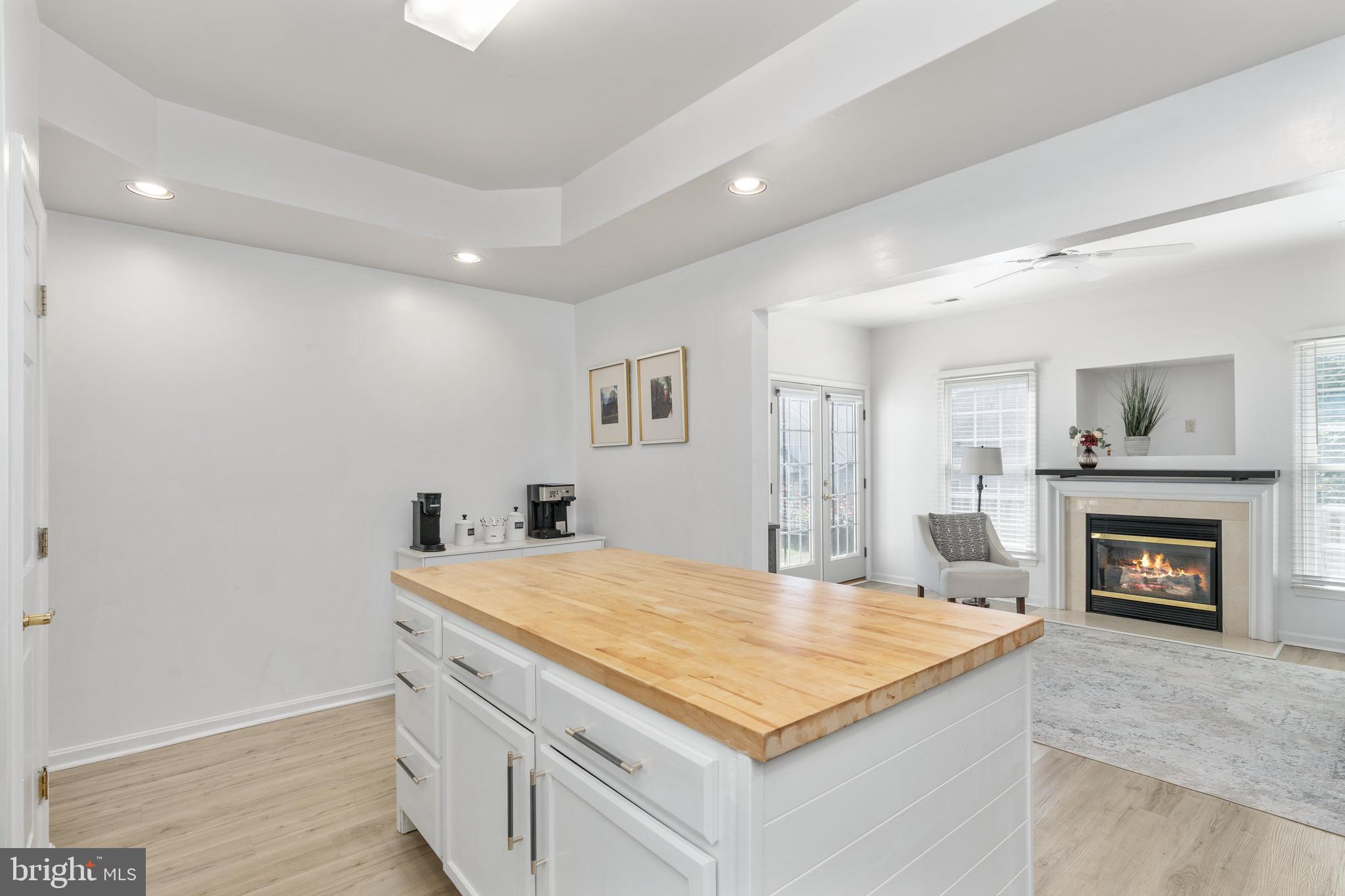 11211 SILVERSMITH LANE