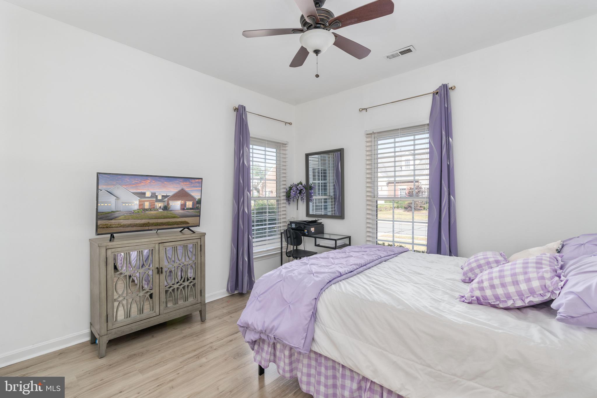 11211 SILVERSMITH LANE