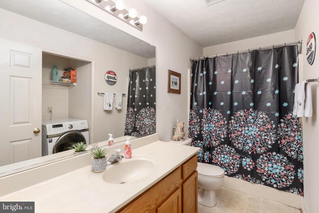 2500 MELCHRIS COURT