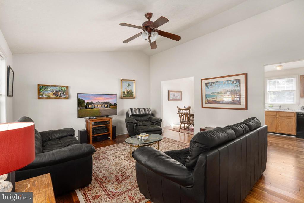 2500 MELCHRIS COURT