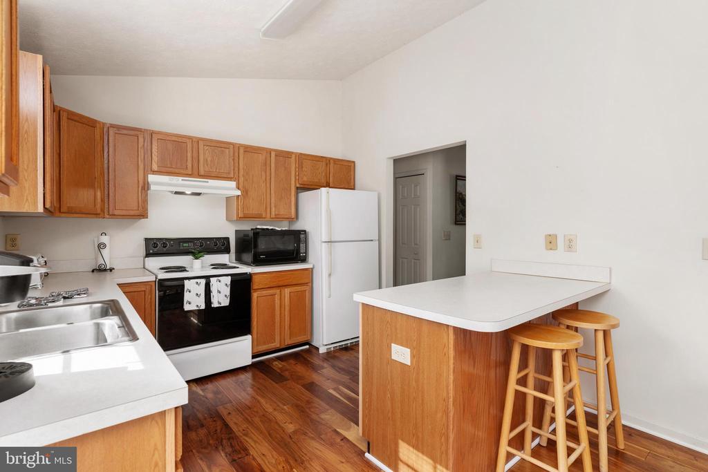 2500 MELCHRIS COURT
