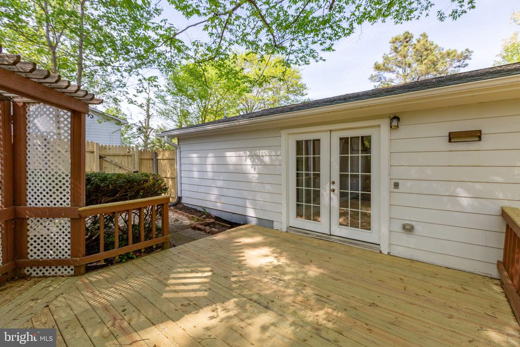 6514 DEERSKIN DRIVE