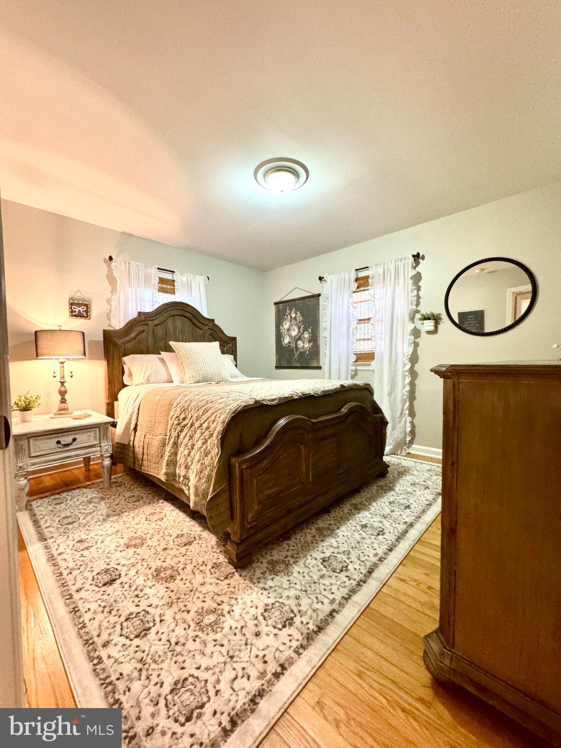 10801 ROLLINGWOOD DRIVE N