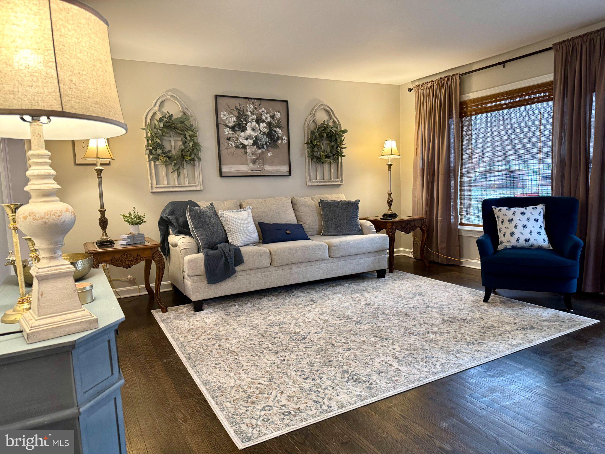 10801 ROLLINGWOOD DRIVE N