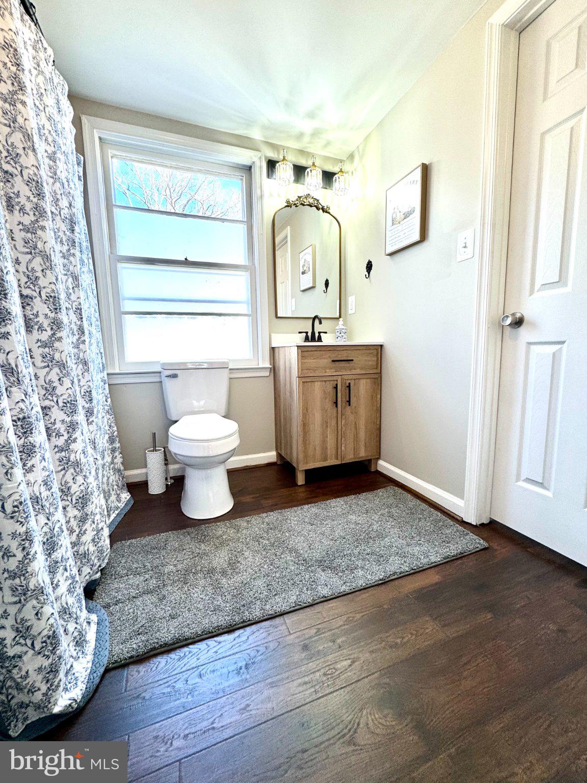 10801 ROLLINGWOOD DRIVE N