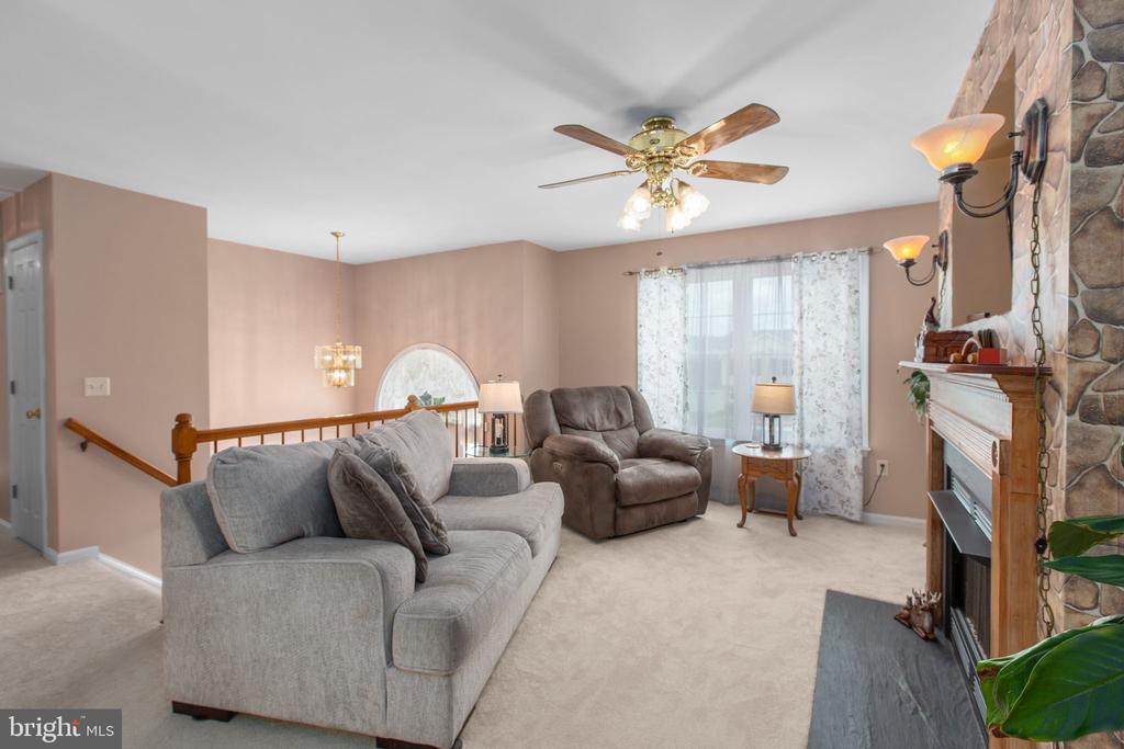 12215 STONEHENGE DRIVE