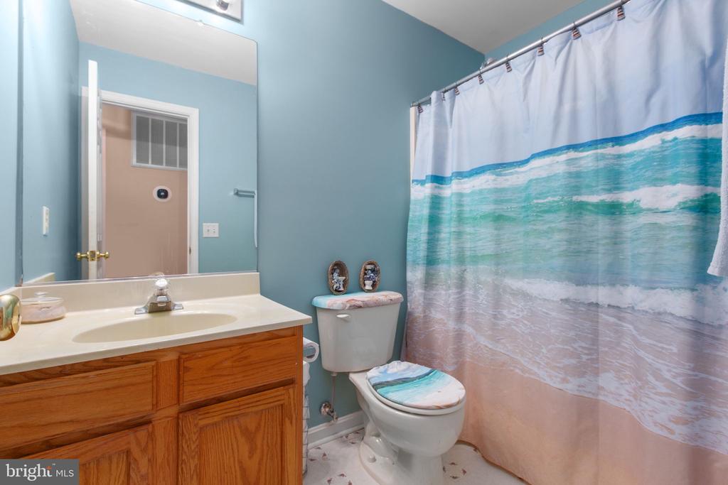 12215 STONEHENGE DRIVE