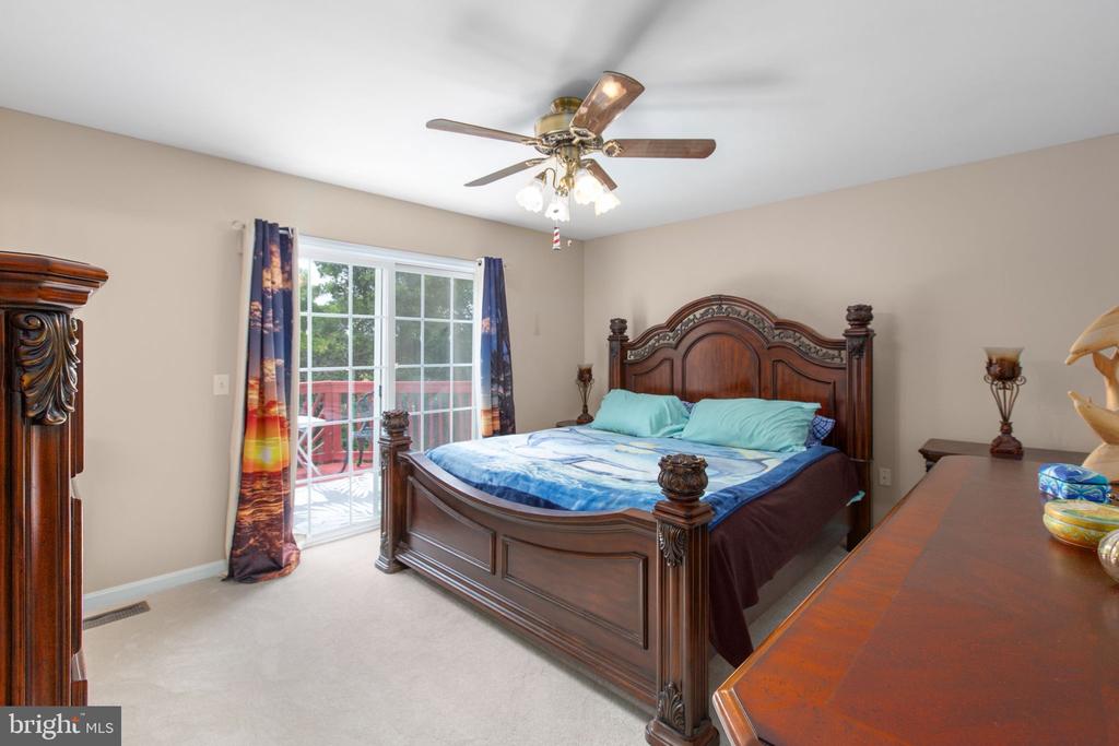 12215 STONEHENGE DRIVE