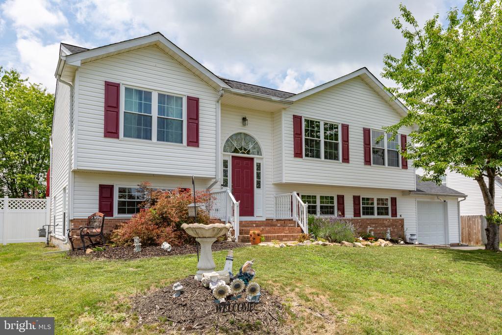 12215 STONEHENGE DRIVE