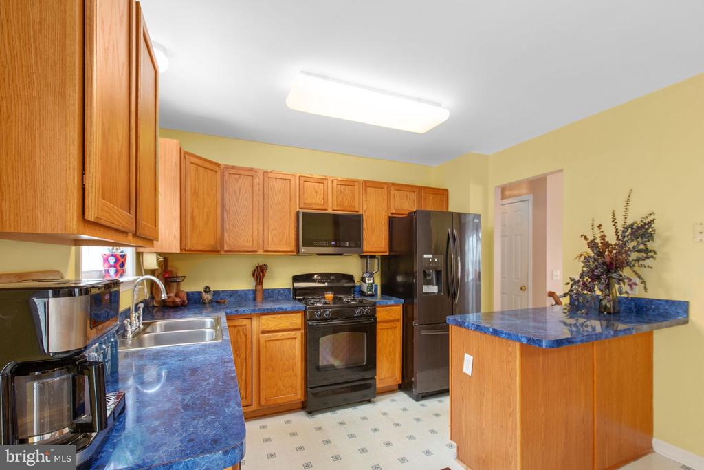 12215 STONEHENGE DRIVE