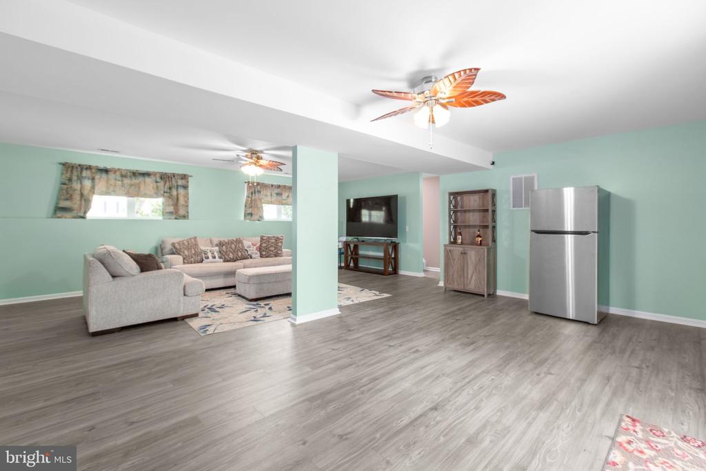 12215 STONEHENGE DRIVE